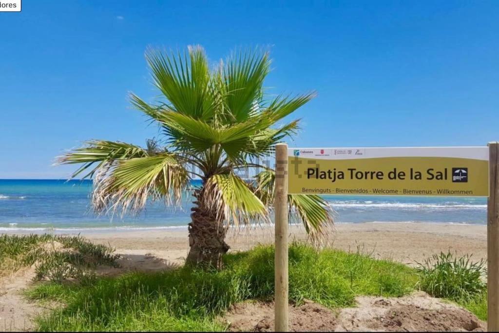 Apartamento En Primera Linea De Playa Con Vistas 카바네스 외부 사진